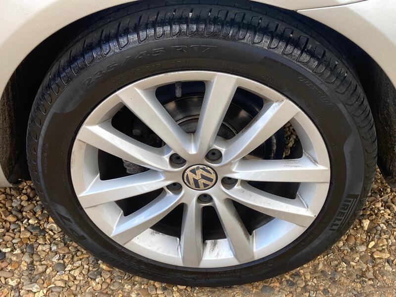 VOLKSWAGEN EOS