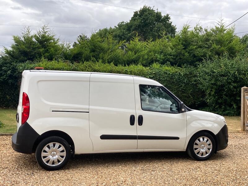 VAUXHALL COMBO