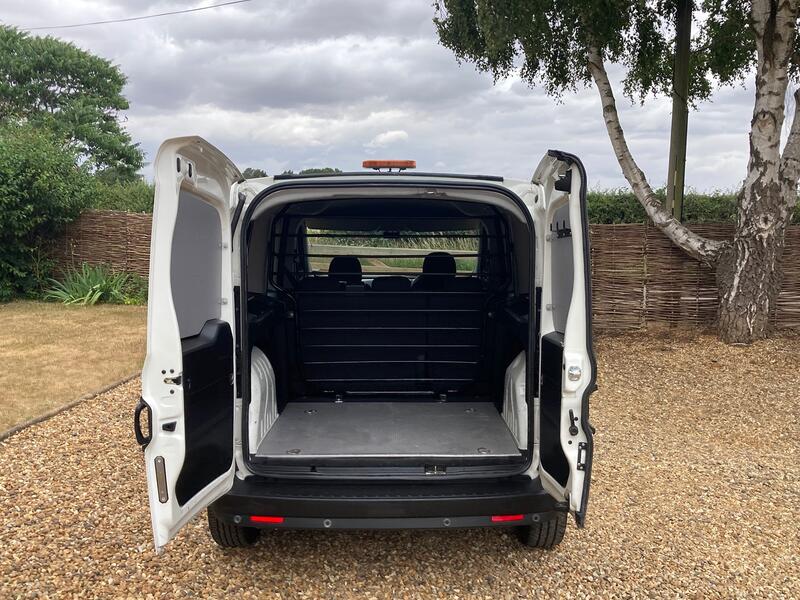 VAUXHALL COMBO