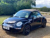 VOLKSWAGEN BEETLE